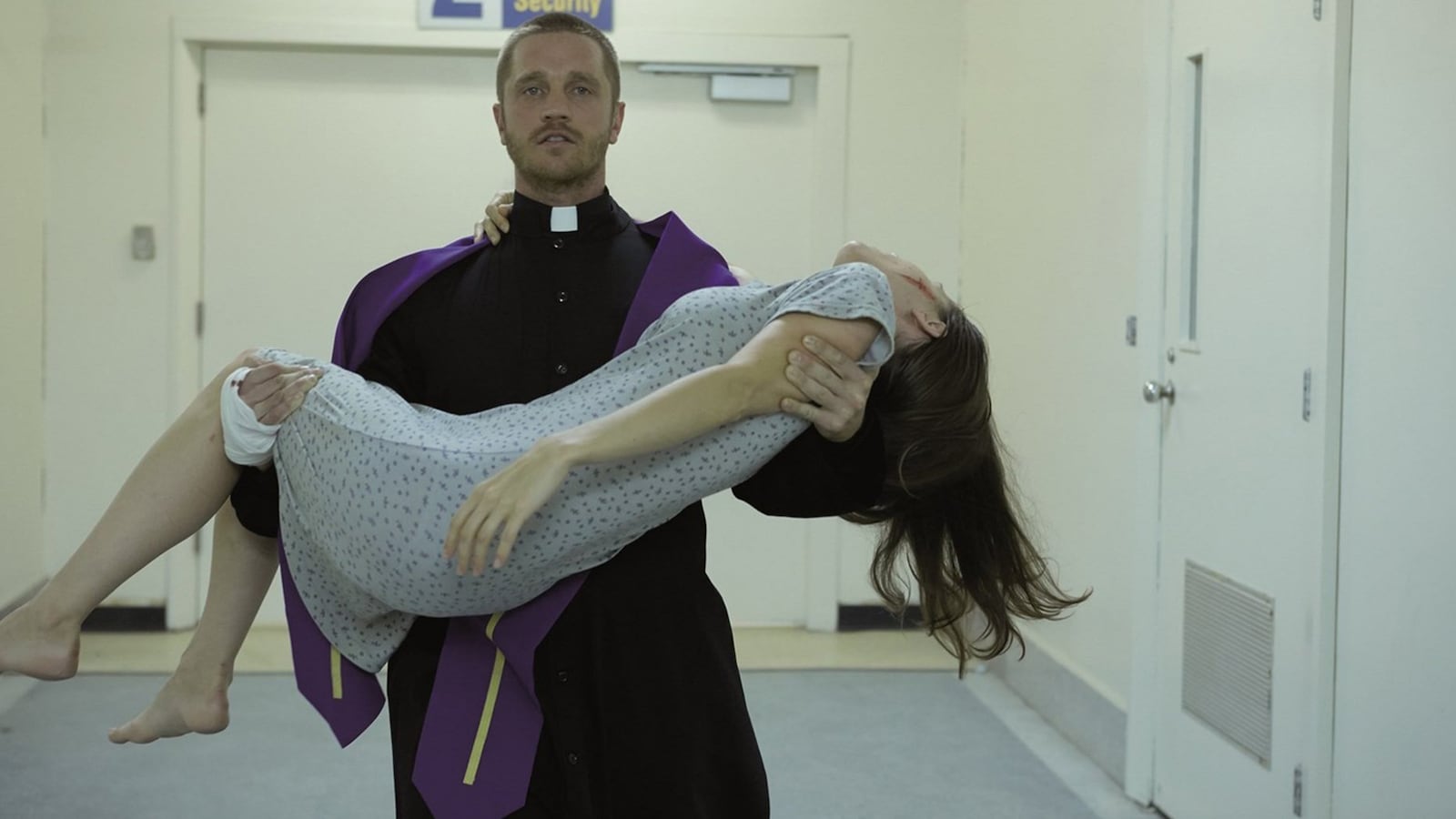the-exorcism-of-molly-hartley-2015