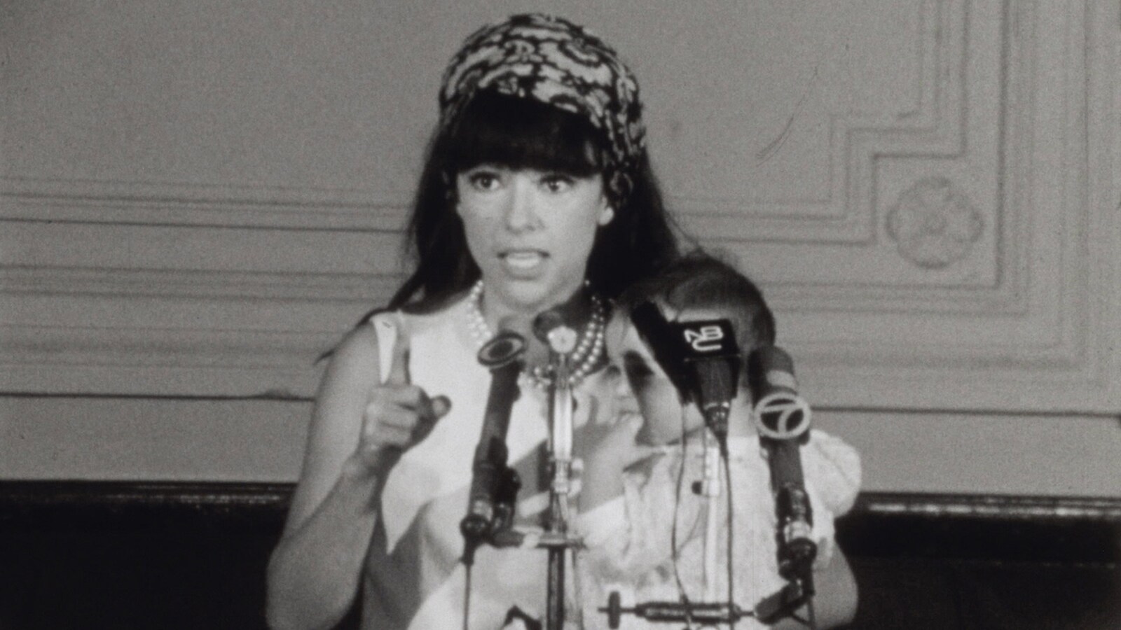 Rita Moreno: Just a Girl Who Decided to Go for It