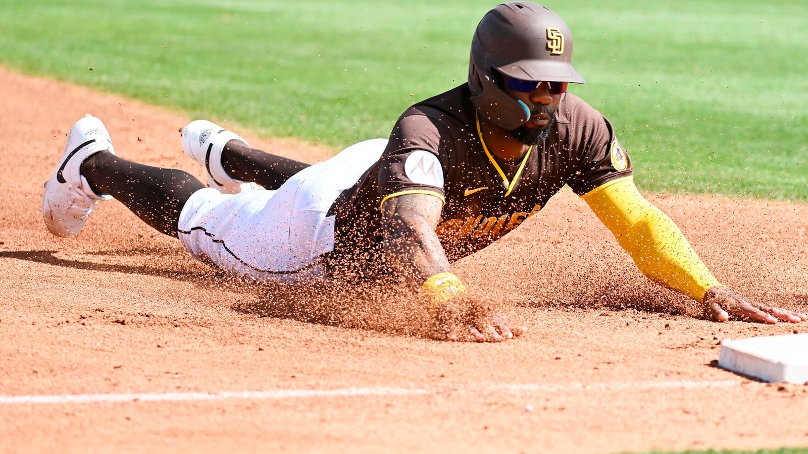 baseball/major-league-baseball/padres-pirates/s25052280554618177