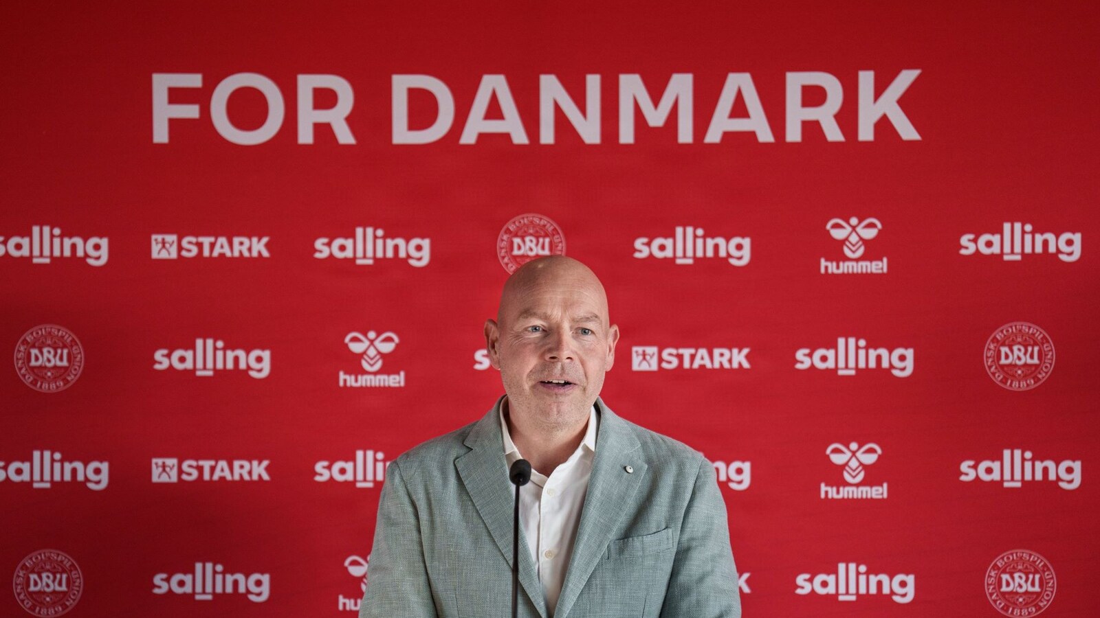 Kæmpe overraskelser i Riemers landsholdstrup