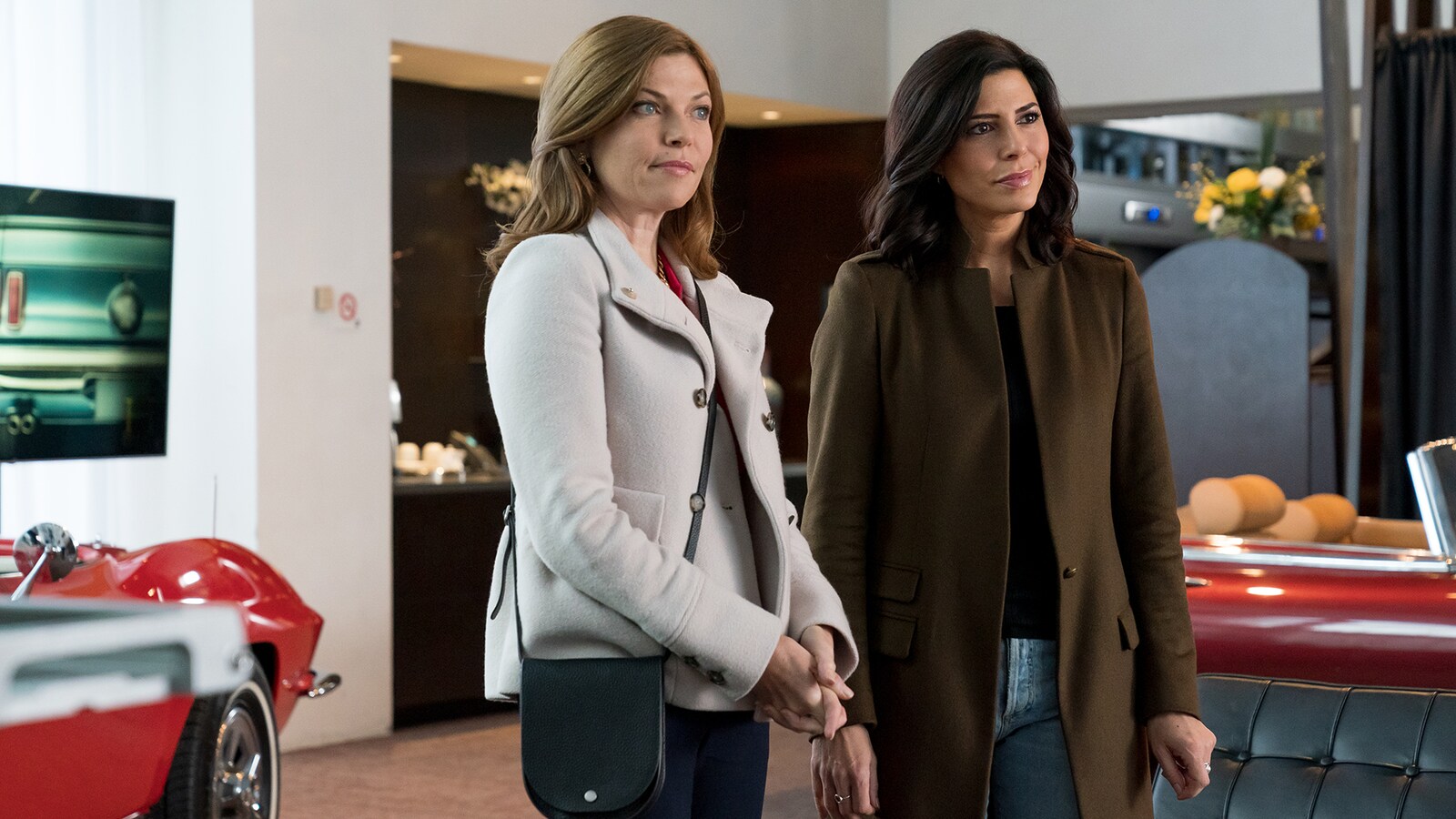 Private Eyes - Sesong 5 - Episode 4 - TV-serien på nettet - Viaplay