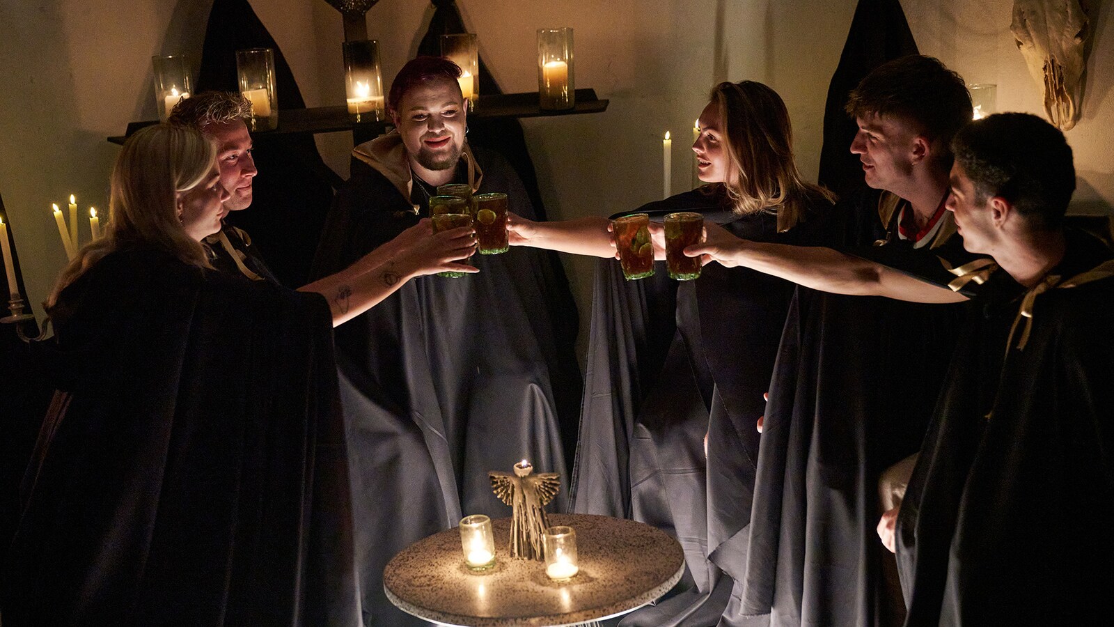 Paradise Hotel: Season 19: Episode 10