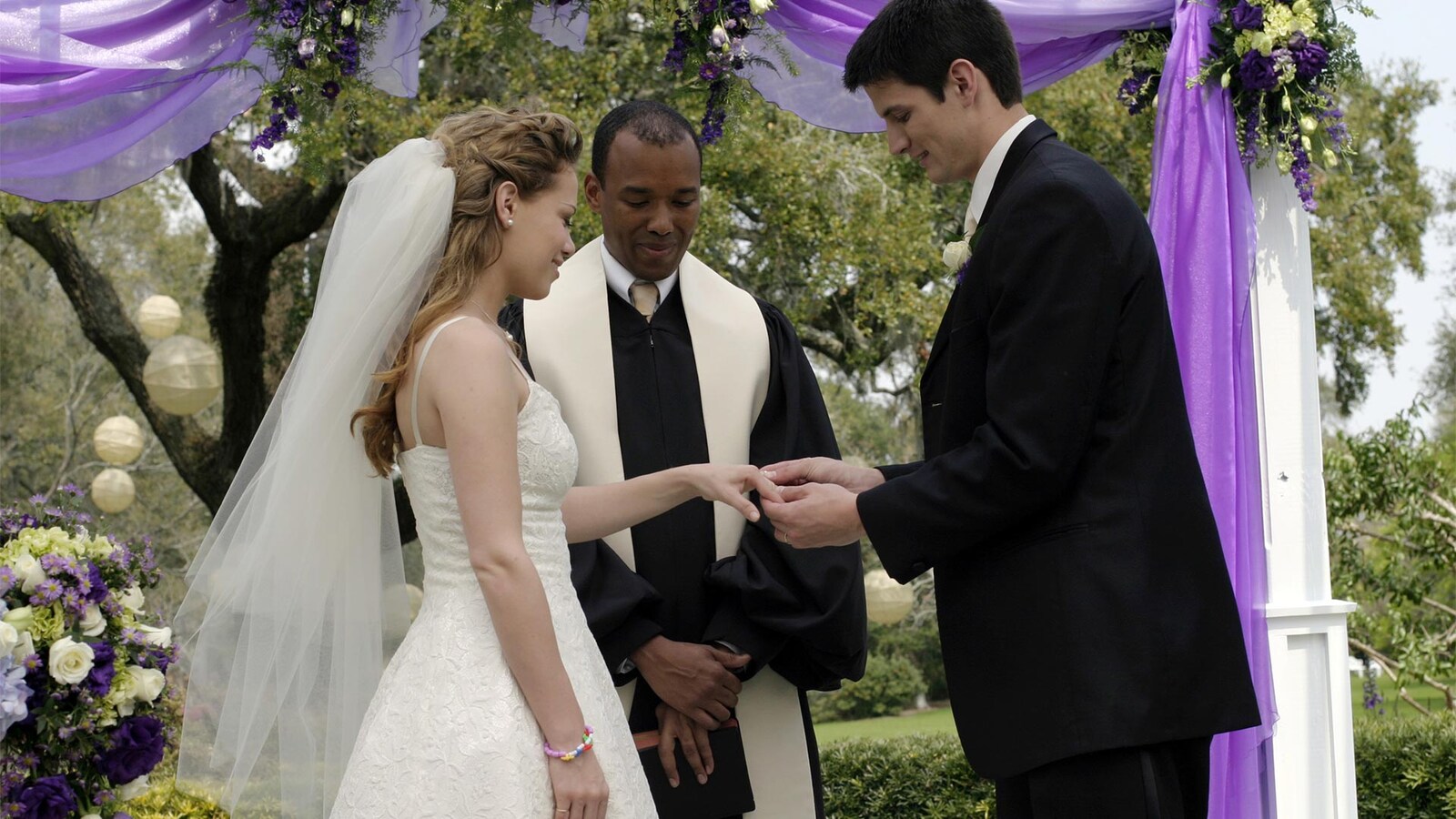 Tuotantokauden viimeinen jakso - The Show Must Go On