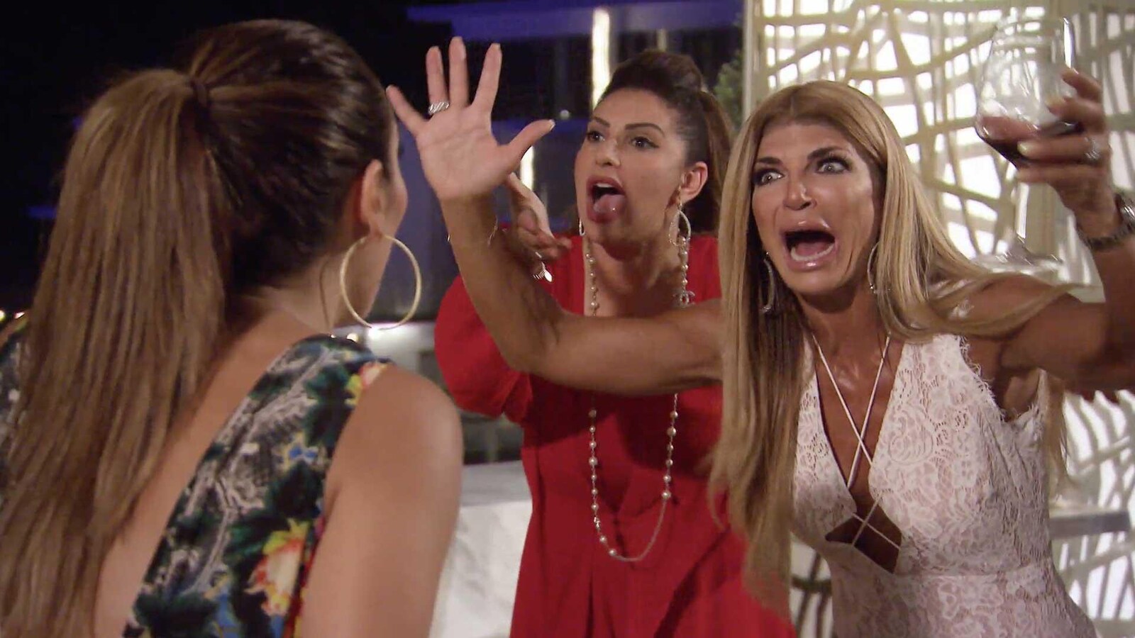 real-housewives-of-new-jersey-the/season-9/episode-13