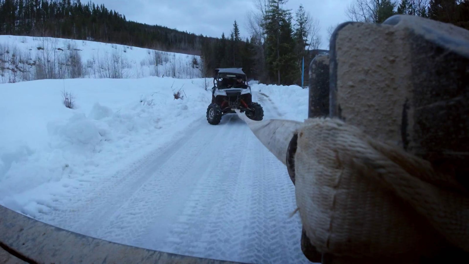 Lastbilschaufförer på småvägar