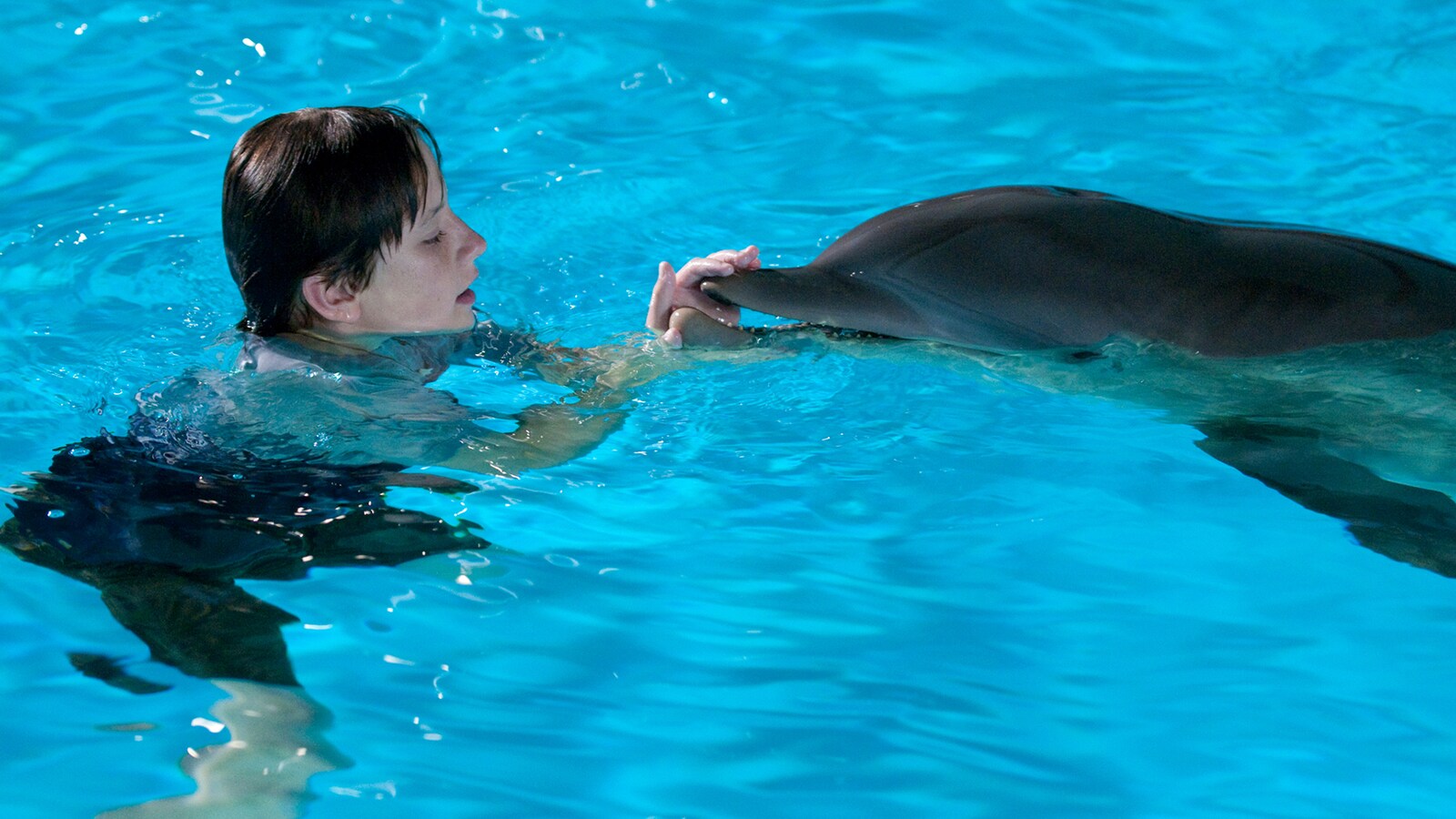 gutten-og-delfinen-2011