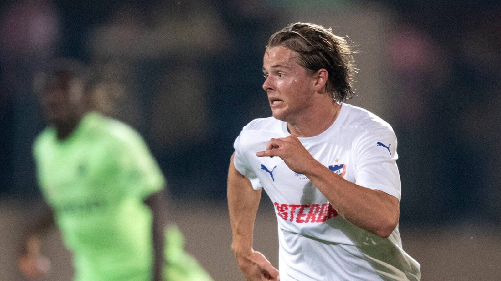 B. 93 - Middelfart Boldklub