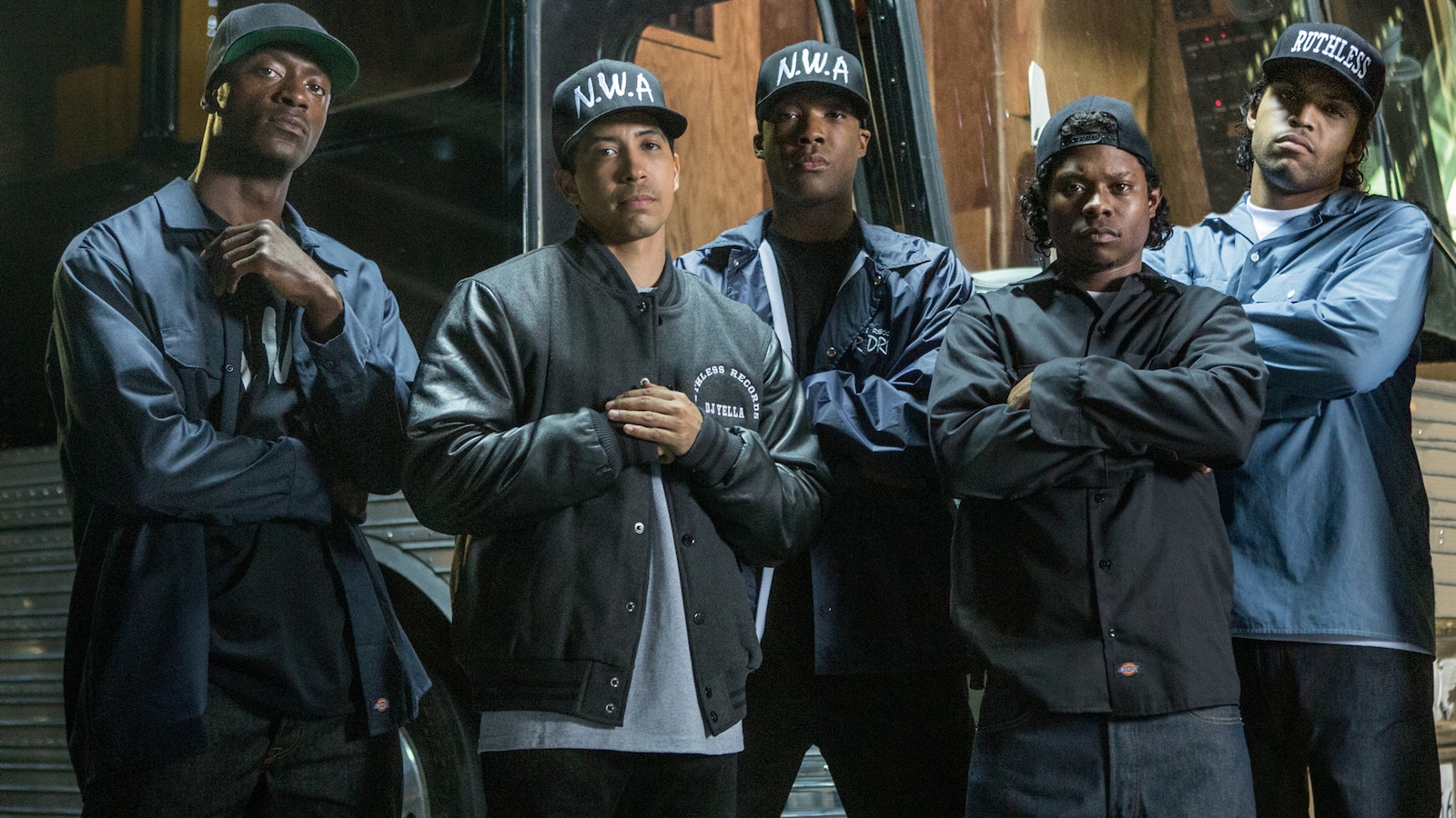 straight-outta-compton-2015