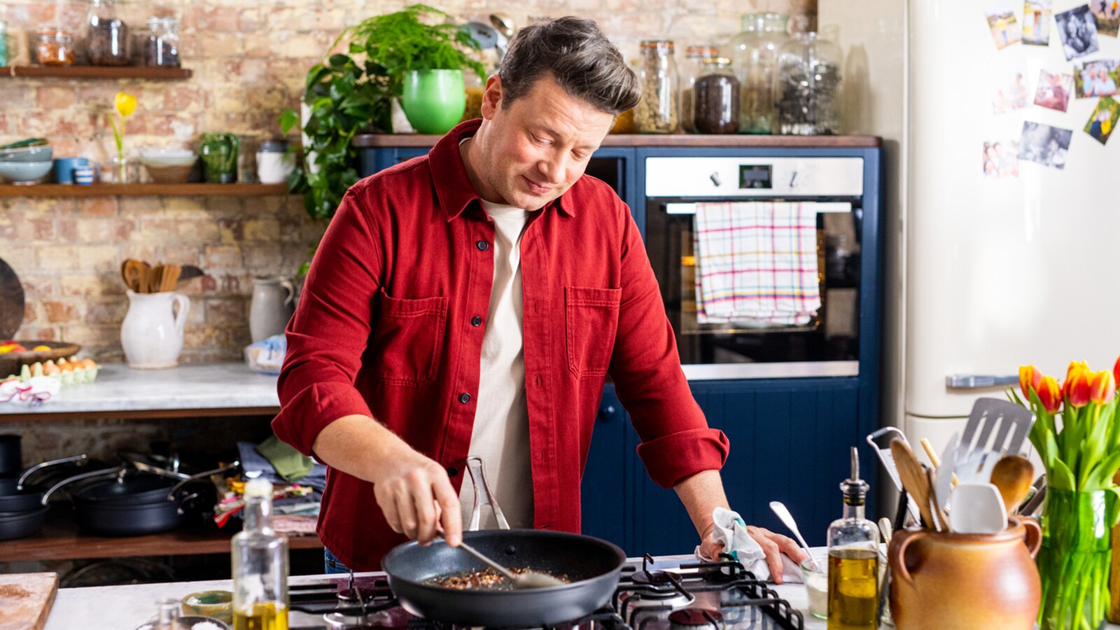 jamie-oliver-cooking-for-less/sesong-1/episode-2