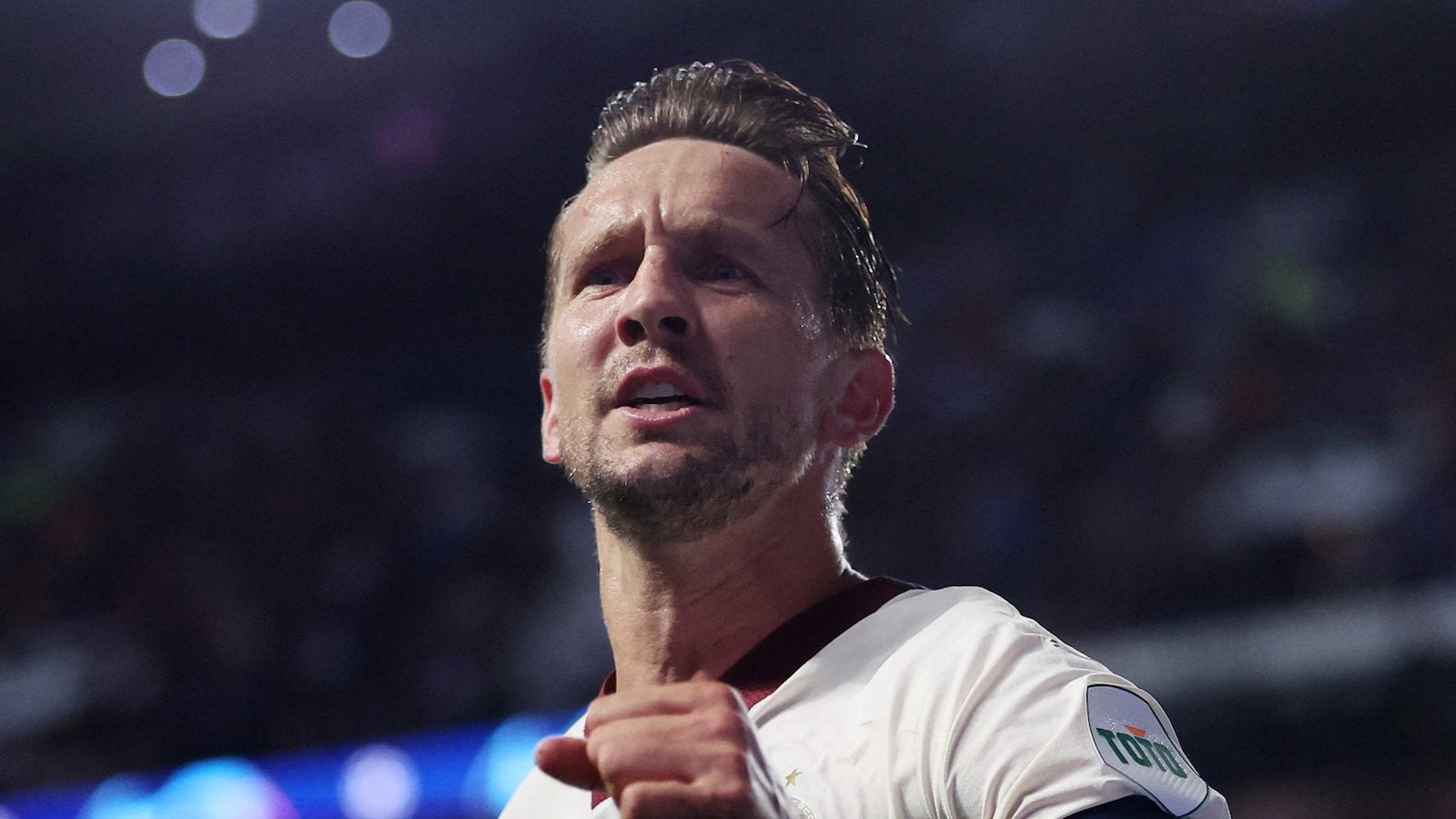 fotball/aeresdivisjonen/feyenoord-psv/s25050267008123690