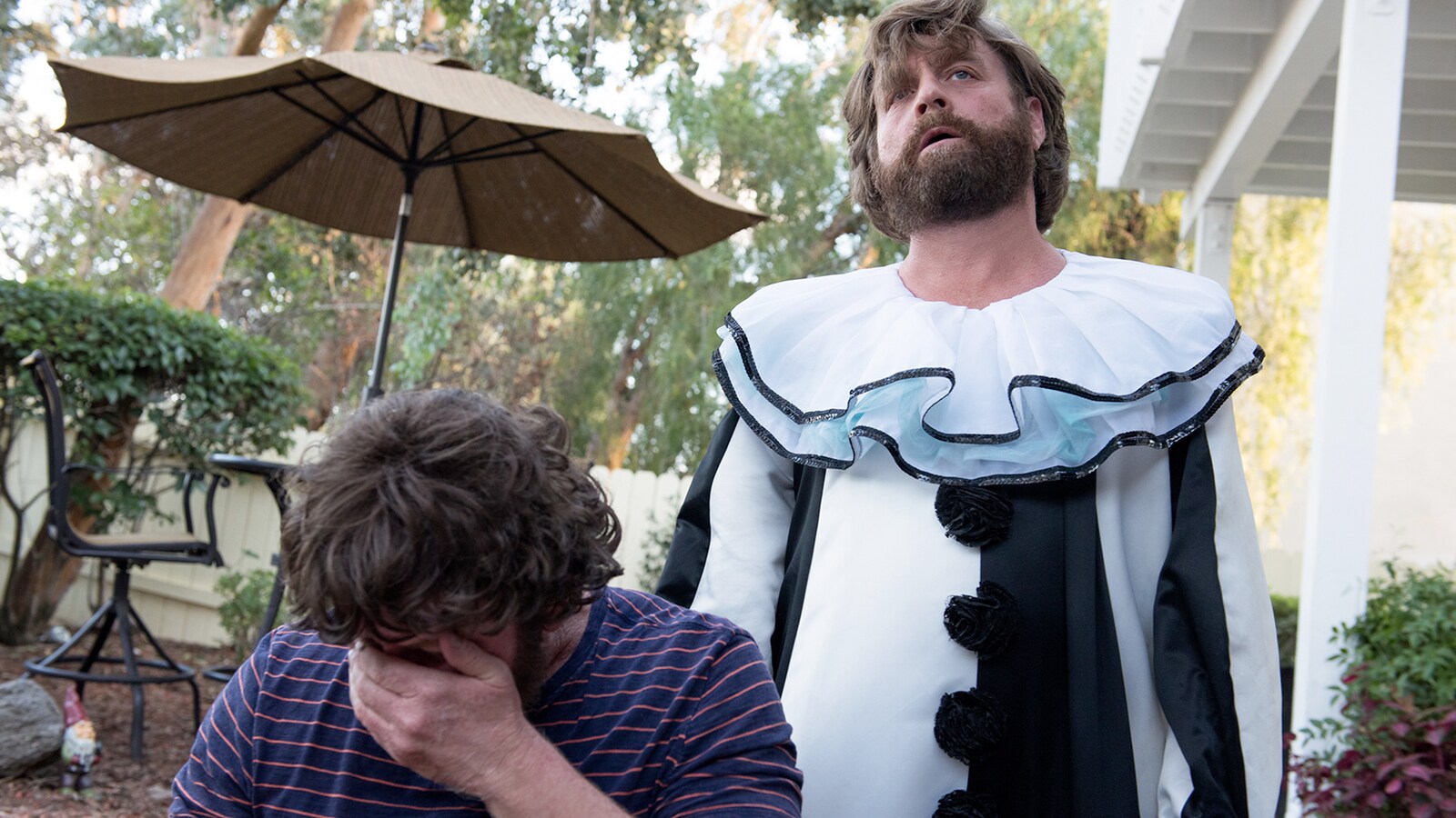 Baskets Säsong 2 Avsnitt 5 TVserier online Viaplay.se