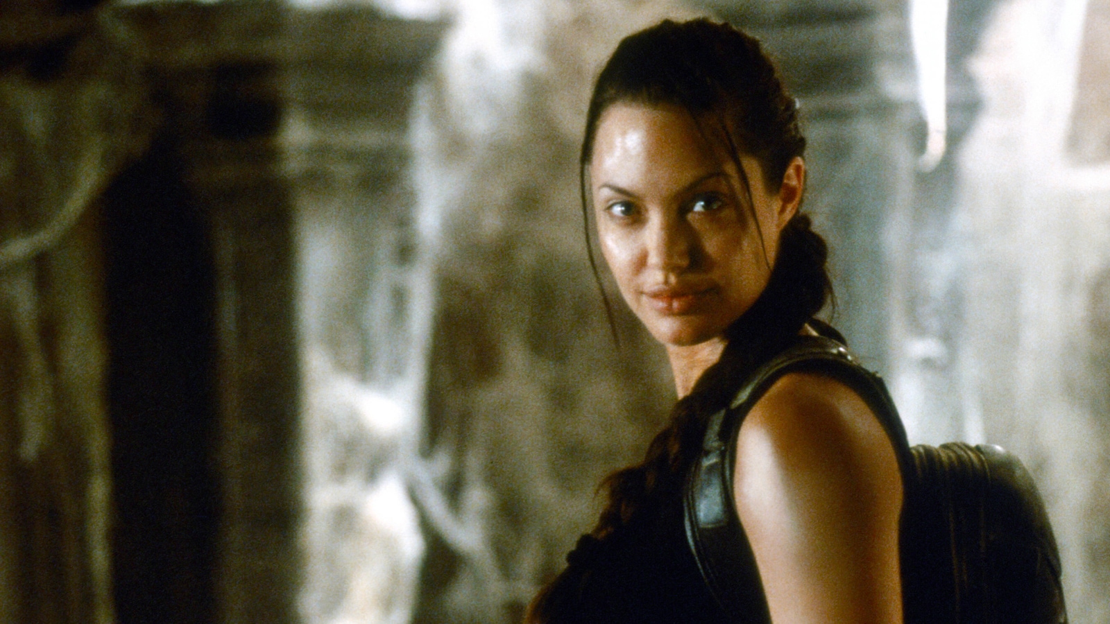 lara-croft-tomb-raider-2001